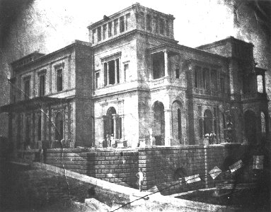 C Dihm - Villa Berg, Ostfassade mit Nymphenbrunnen, um 1850 (PhS138)