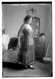 Claudia Muzio LCCN2014703249