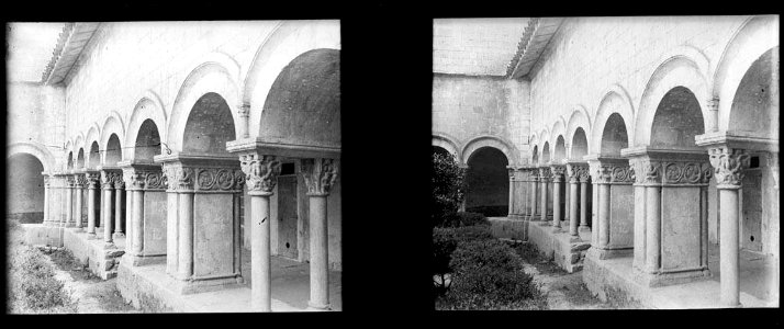 Claustre d'una església