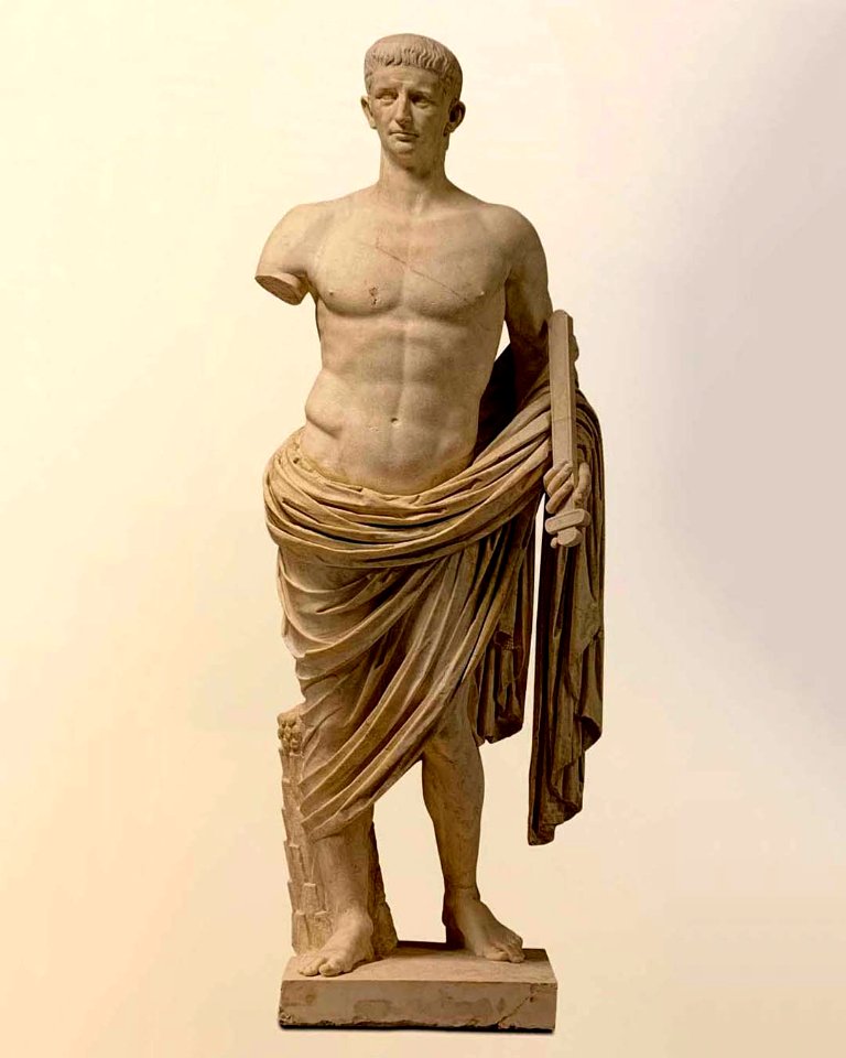 Claudio in nudità eroica