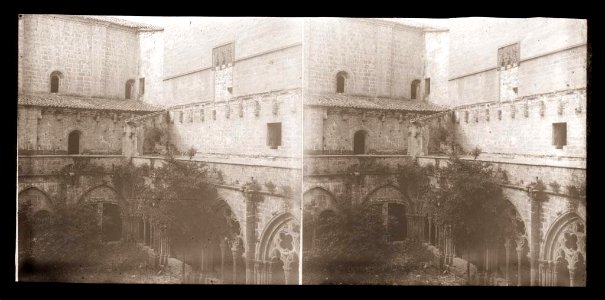 Claustre del monestir de Poblet (AFCEC BORDAS X 391)