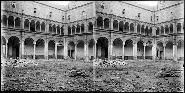Claustre del monestir de Sant Francesc de Paula (AFCEC BORDAS D 4072)