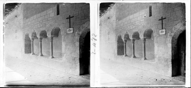 Claustre romànic del monestir de Sant Joan de les Abadesses