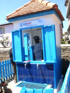 Clean water access (8329687643)