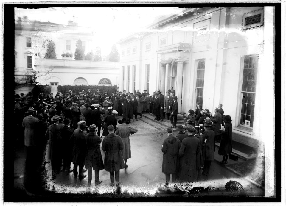 Clemencian leaving White House, 12-5-22 LCCN2016847000