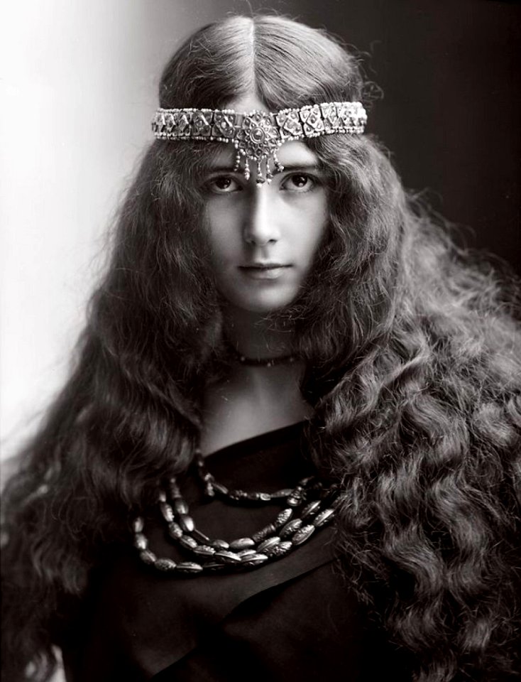 Cleo de merode20