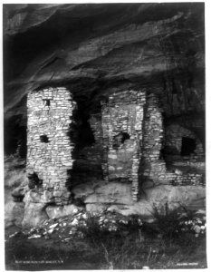 Cliff Ruins near Fort Wingate, New Mexico LCCN2004678660