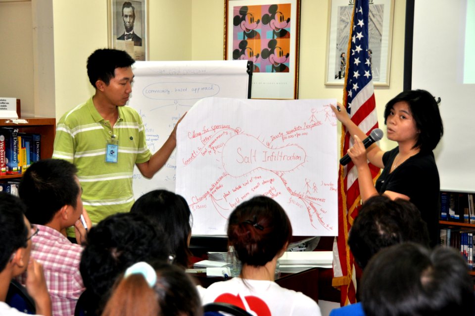 Climate Change Talk at the American Center (8873519593)
