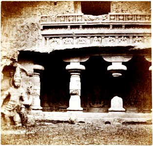 Cloister, Kylas—Ellora