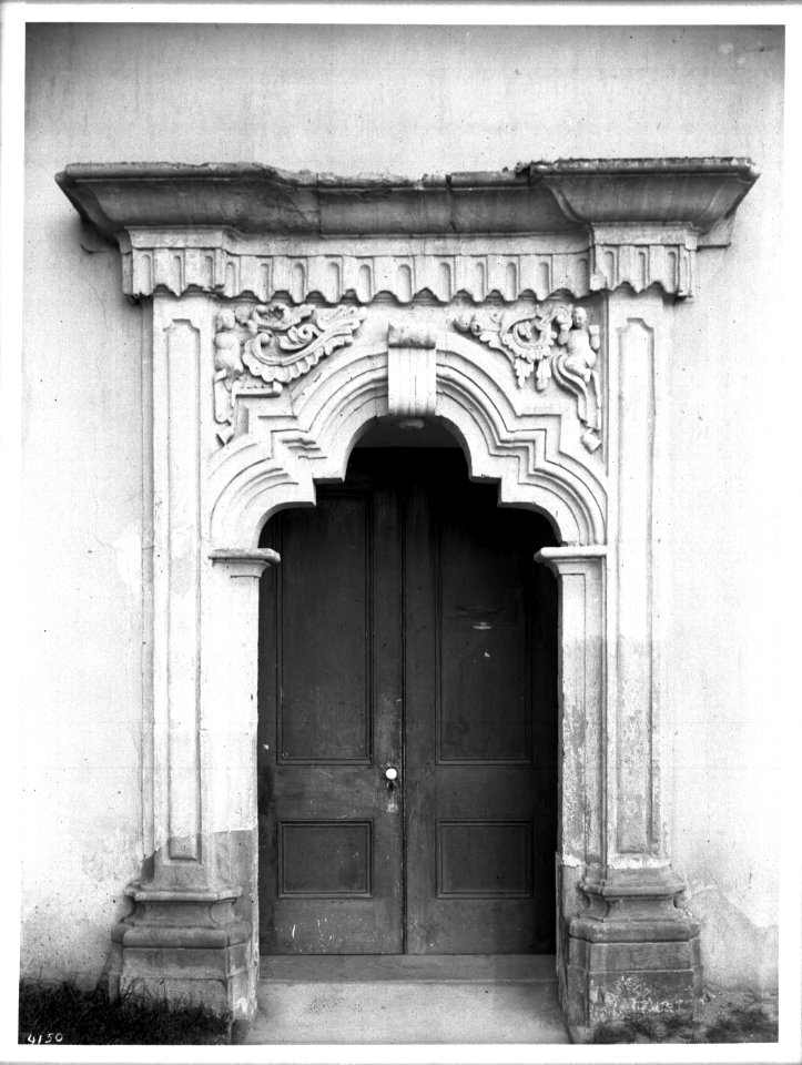 Close-up of the door to the church at Mission San Carlos Borromeo, Monterey, ca.1906 (CHS-4150)