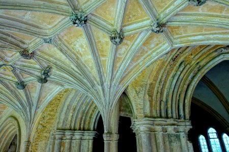 Cloisters - Lacock Abbey - Wiltshire, England - DSC00867