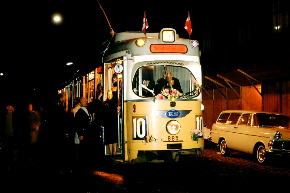 Closing of Copenhagen tram line 10 03
