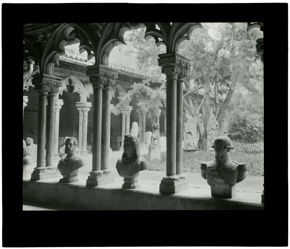 Cloître - Musée des Augustins. - FRAC31555 18Fi160
