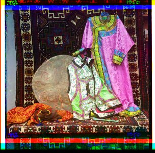 Clothing display LOC 9628196515
