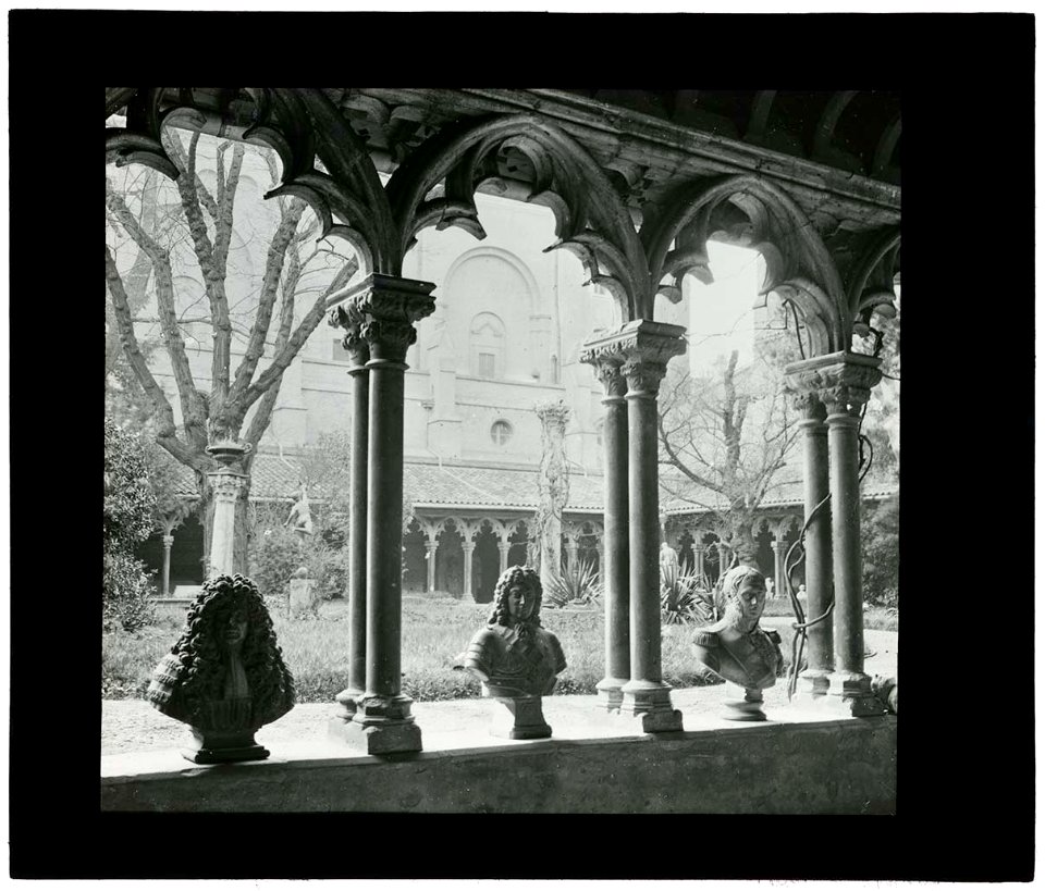 Cloître - Musée des Augustins. - FRAC31555 18Fi158