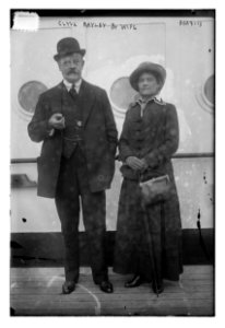 Clyve Bayley and wife LCCN2014699983