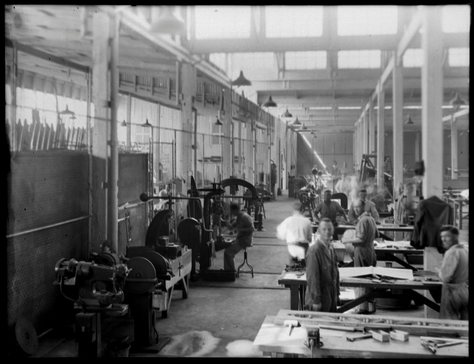 Clyde aircraft shops from The Powerhouse Museum