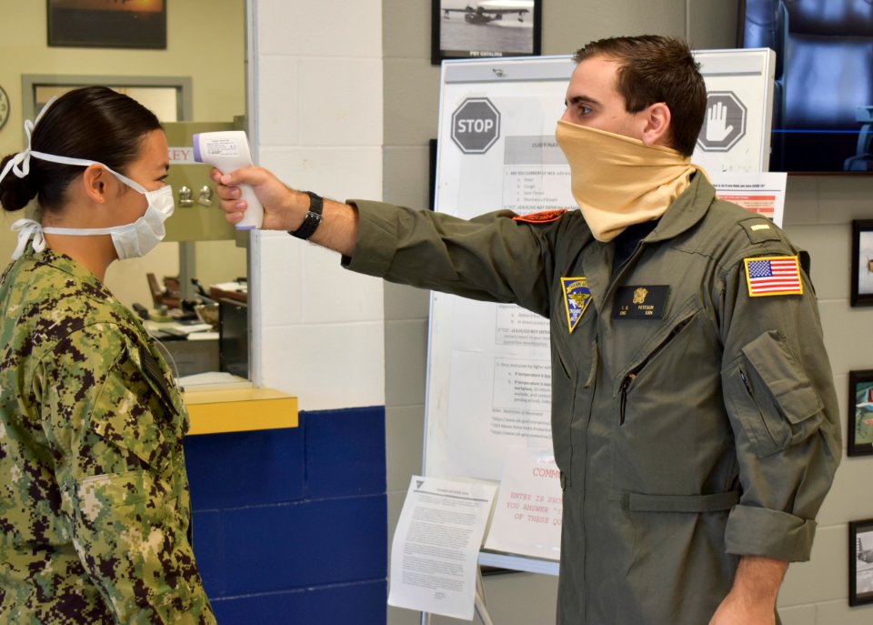 CNATRA Conducts Health Screenings During the COVID-19 Pandemic 200515-N-ZS007-511 (49910038842)