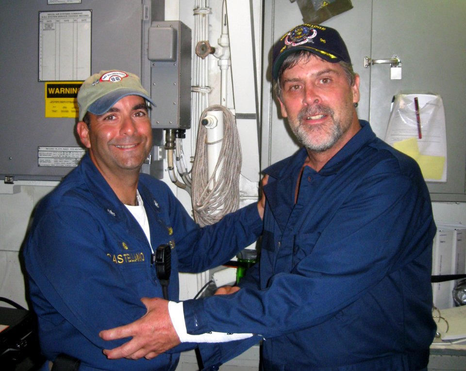 Cmdr. Frank Castellano and Capt. Richard Phillips - 090412-N-XXXXN-001