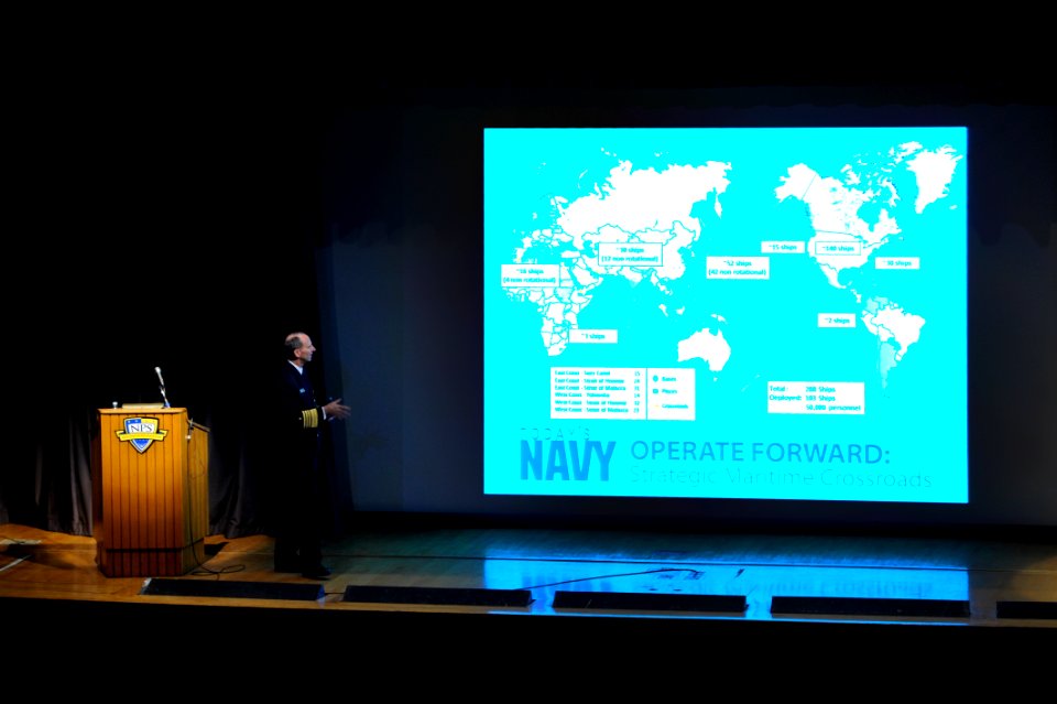 CNO Adm. Greenert speaks at the Naval Postgraduate School. (8446973771)