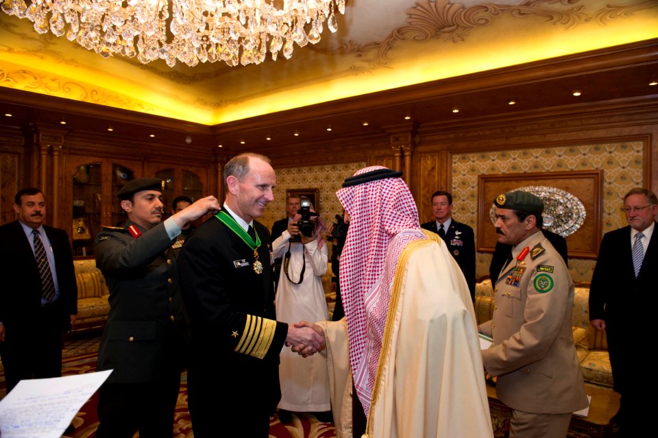 CNO Adm. Greenert receives a medal from Crown Prince Salman bin Abdulaziz. (8467237999)