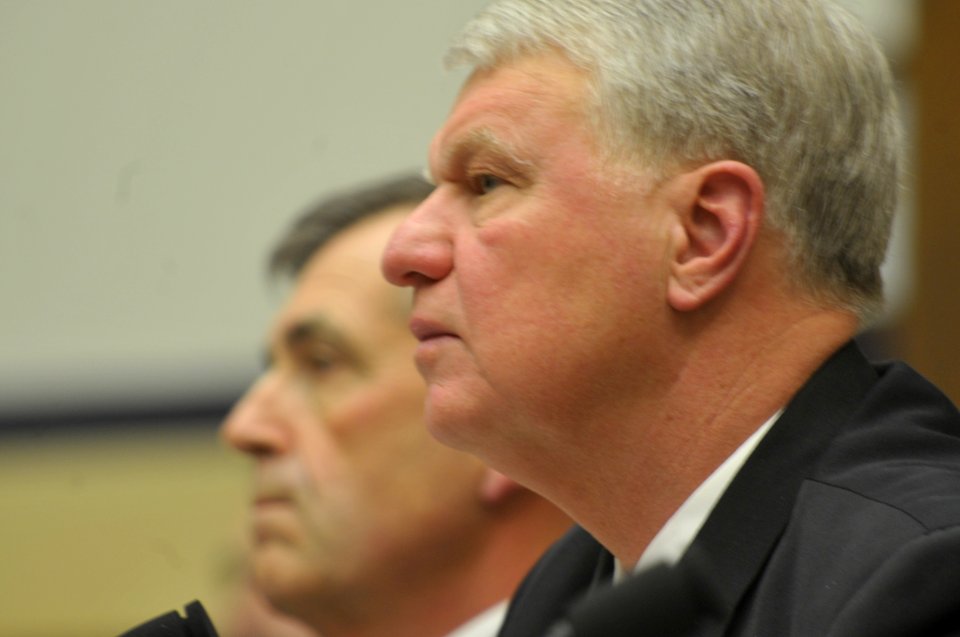 CNO appears before committee 110407-N-ZB612-091