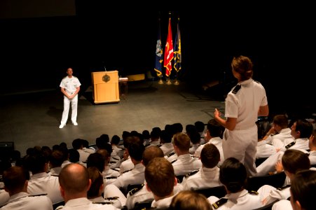 CNO takes questions from a first-class midshipman at the U.S. Naval Academy. (17824838725)