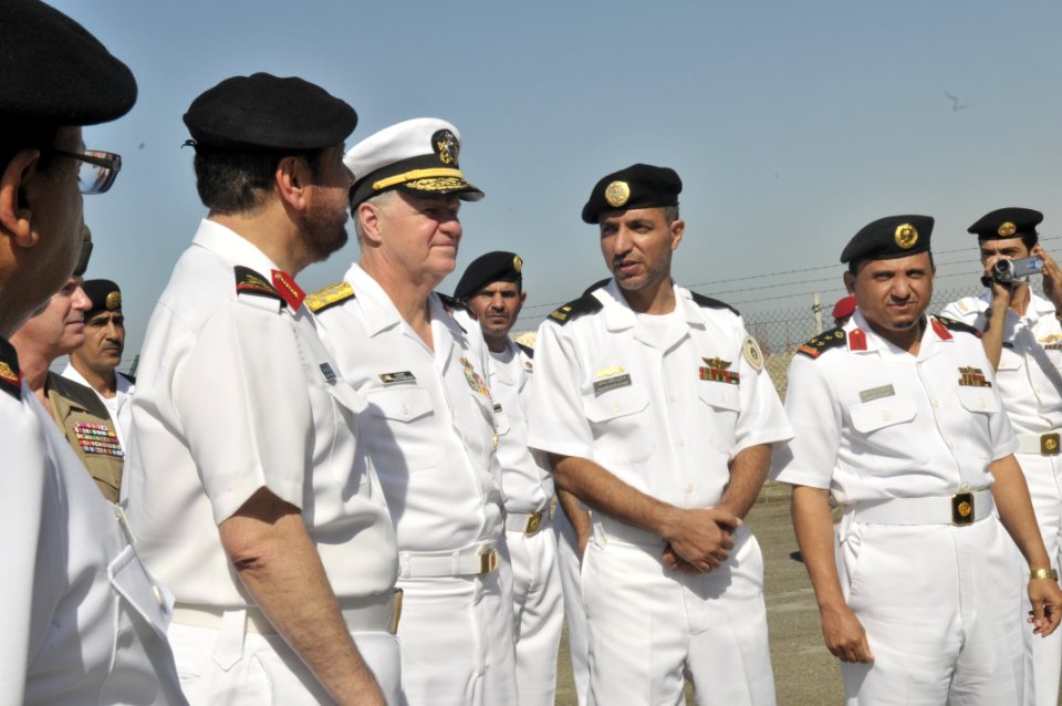 CNO visits RSNF 110117-N-FI224-000