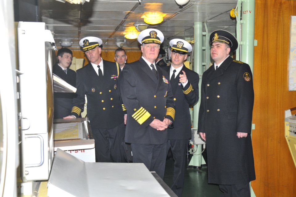 CNO visits Russian fleet 110415-N-ZB612-477