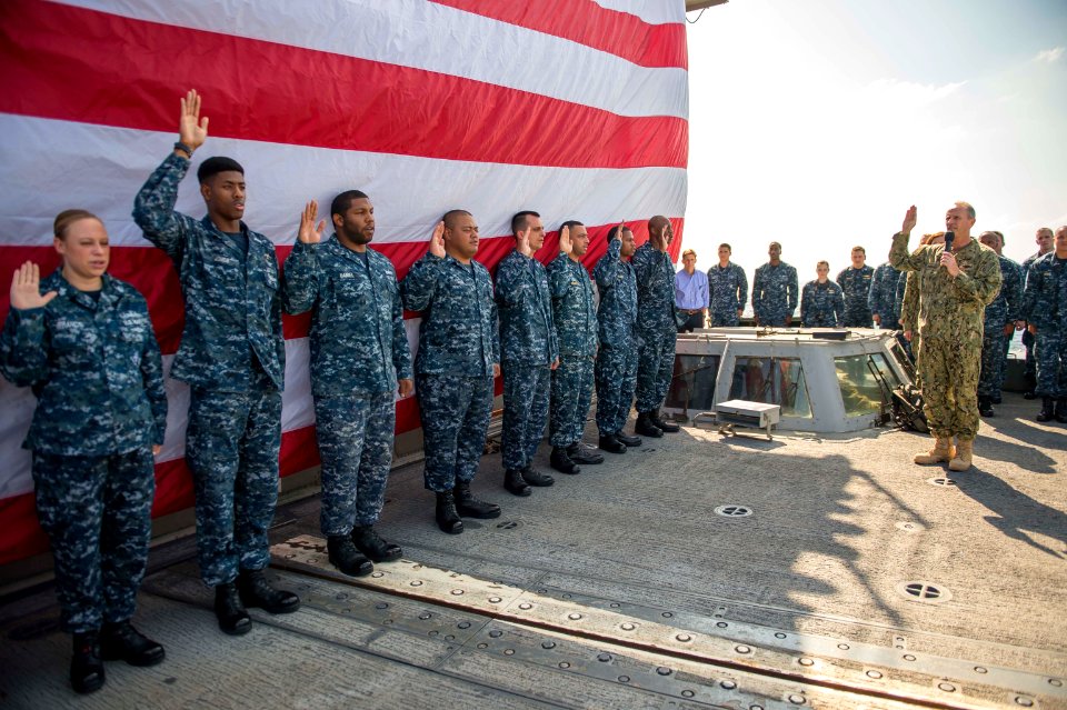 CNO visits sailors 131128-N-WL435-107