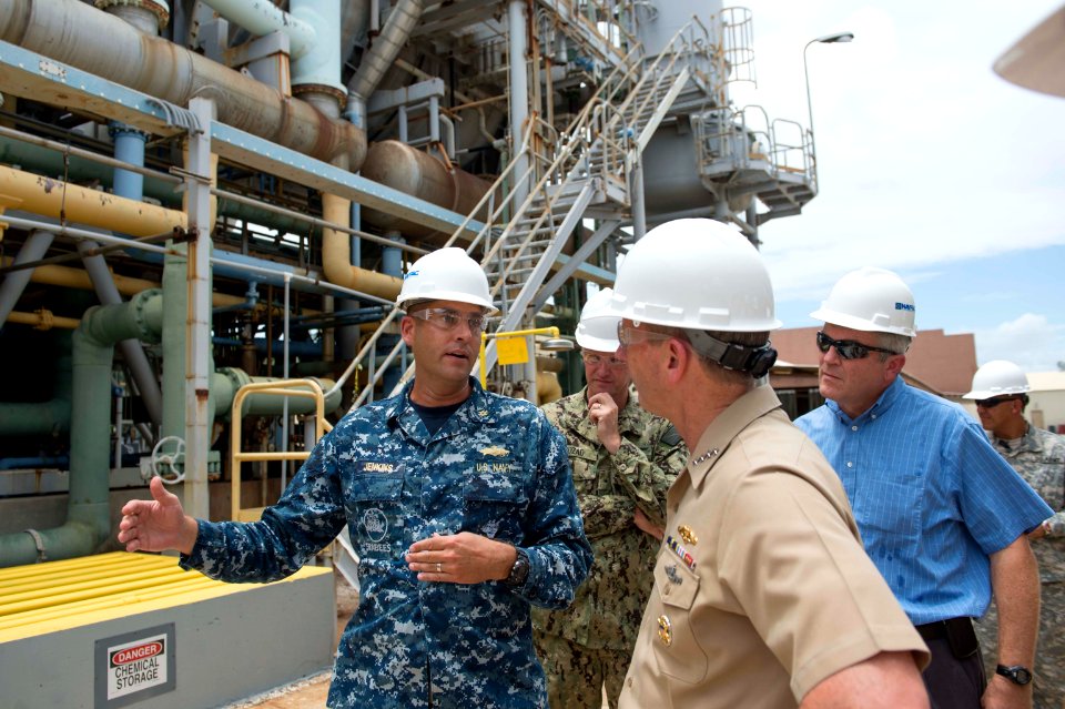 CNO visits Guantanamo Bay 140827-N-WL435-398