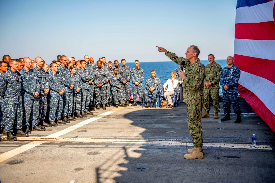 CNO visits sailors 131128-N-WL435-256
