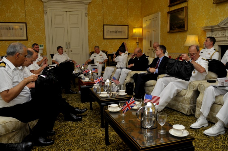 CNO visits UK 110613-N-ZB612-014