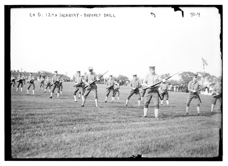 Co G. 12th Infantry - Bayonet Drill LCCN2014696558