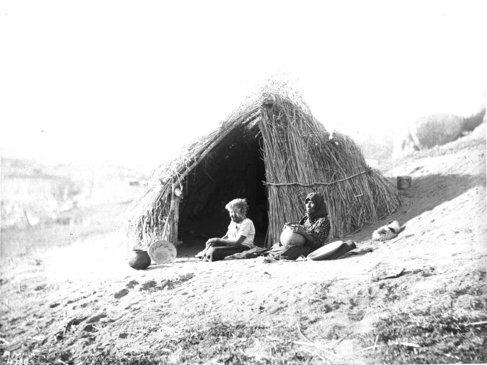 Coahuilla Indian women in front of their