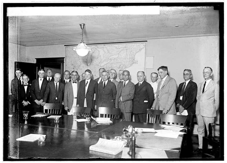 Coal executives, 7-31-22 LCCN2016846595