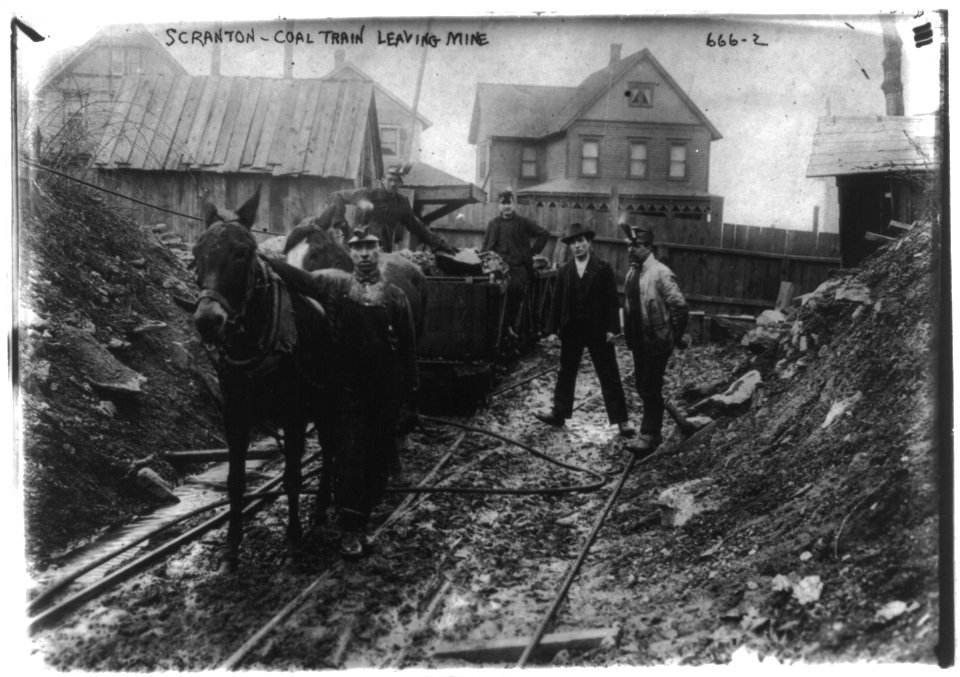 Coal train leaving mine, Scranton, Pa. LCCN2016648177