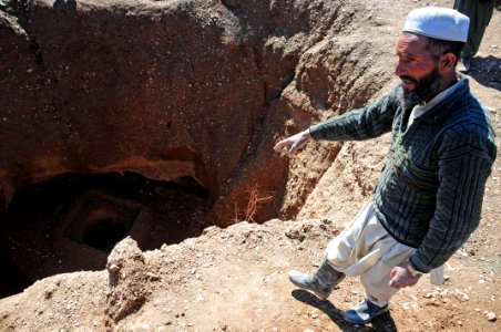 Coalition forces, Afghans work together to repair collapsed Karez DVIDS376628
