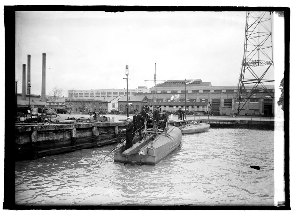 Coastal Patrol motor boats, 3-(22) LCCN2016846192