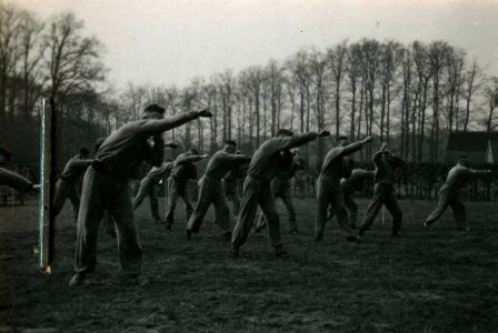 Bezoek Avegoor - Fotodienst der NSB - NIOD - 186871