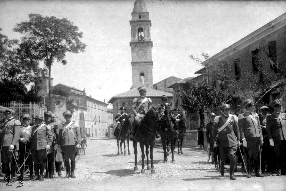Biblioteca Federiciana, Abele Cerasoli, Fano, Cerimonia al 94° Reggimento Fanteria, 1925 circa, gelatina a sviluppo