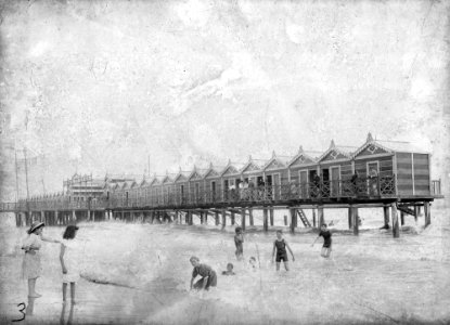 Biblioteca Federiciana, Gaetano Baviera, Fano, Il Pontile e la Piattaforma dello Stabilimento Balneare, ante 1919, gelatina a sviluppo