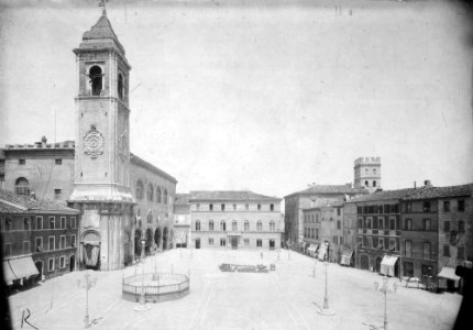 Biblioteca Federiciana, Gaetano Baviera, Fano, Piazza XX Settembre, 1910 circa, gelatina a sviluppo