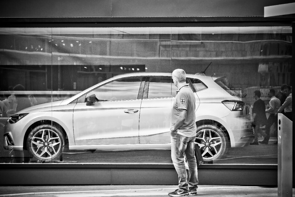 Advertising human vehicle