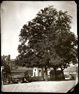 Bickersplein, Gezien naar de Eilandsgracht en huizen en loodsen aan de Haarlemmer Houttuinen (max res) photo