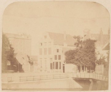Bickersplein, Gezien vanaf de Haarlemmer Houttuinen naar Grote Bickersstraat 2-10 (vrnl), met op nummer 4 werf De Reus, 1861 (max res) photo