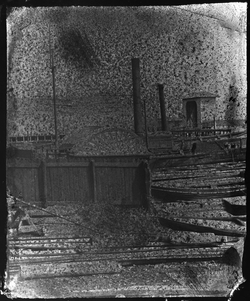 Bickersstraat (Grote) 6 (achterzijde), Schepen in het Westerdok voor werf de Haan, oa een stoomraderboot, 1860 - 1870 (max res)