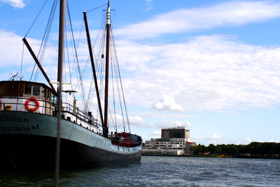 Rotterdam boat port