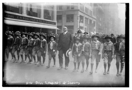 Big Bill Edwards & scouts LCCN2014708971