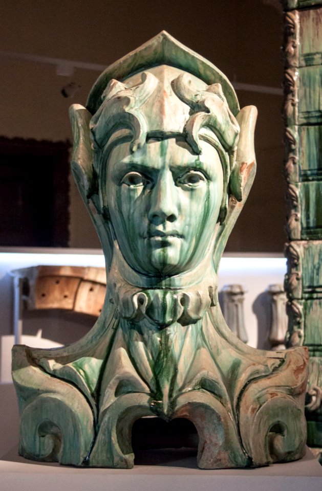 Bigot - Lavirotte - Larrivé - Bust, attic element with green-glaze
